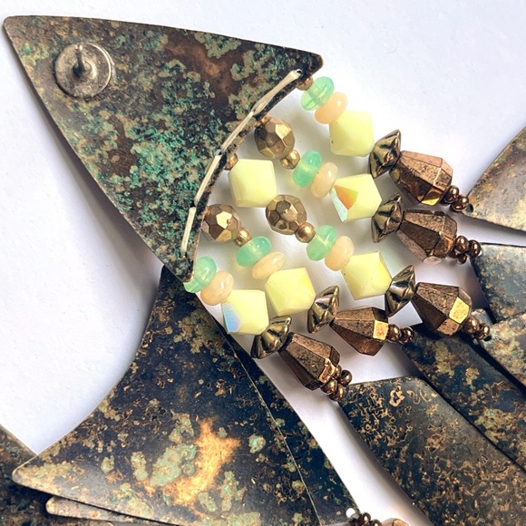 Vintage Uranium Bead Mixed Patina Metal Artisan Fringe Dangle Arrowhead Earrings - Picture 4 of 14